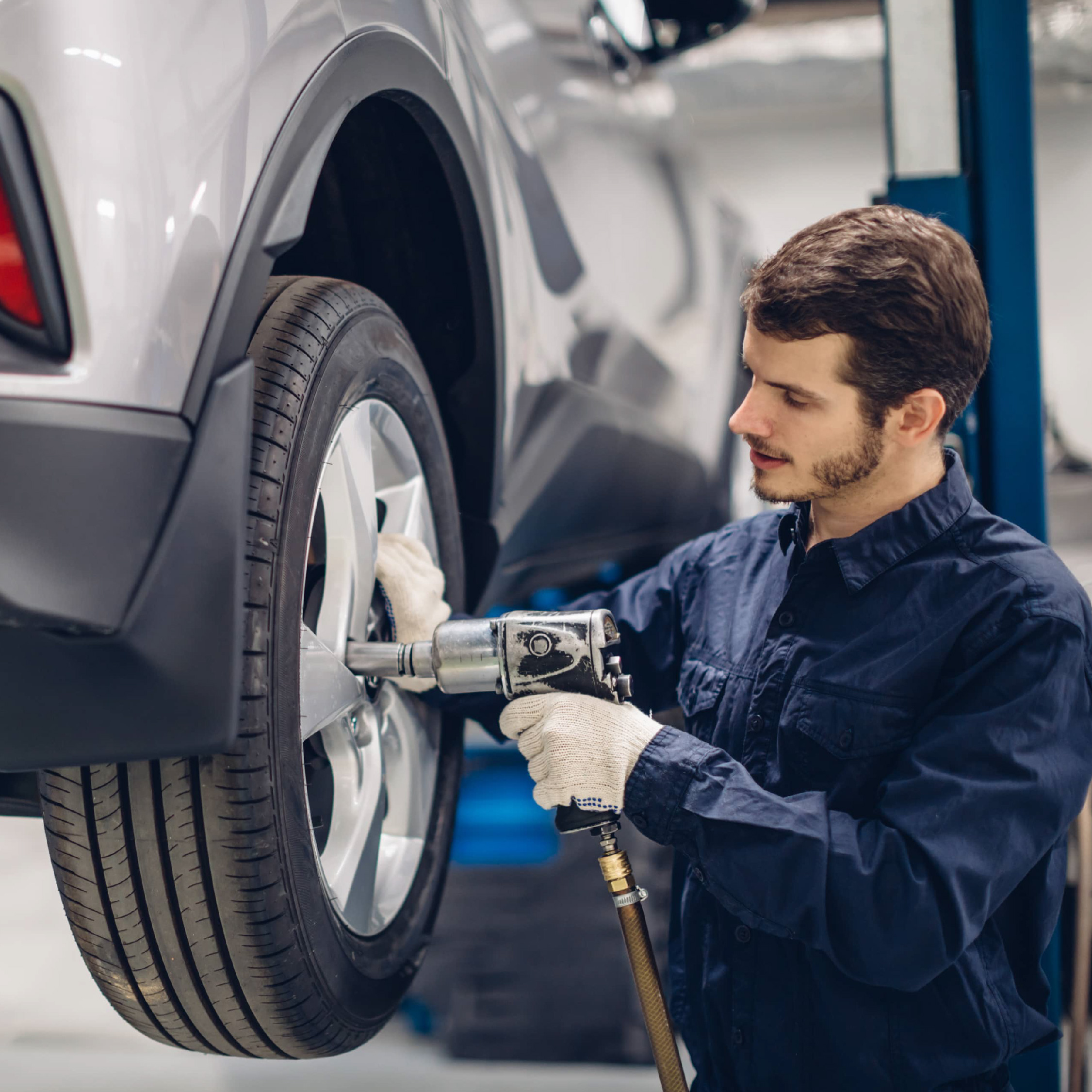 Operatore alla Riparazione di Veicoli a Motore Pneumatici Fondazione Luigi Clerici Operatore alla Riparazione di Veicoli a Motore Pneumatici Fondazione Luigi Clerici